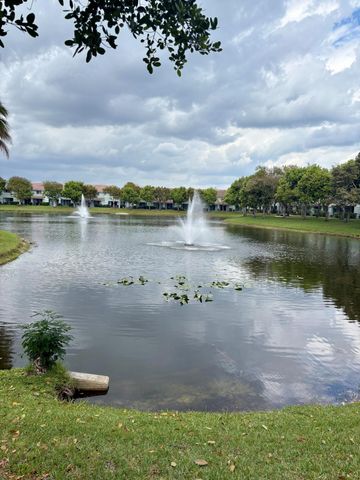 1966 Alamanda Way, Riviera Beach, FL 33404