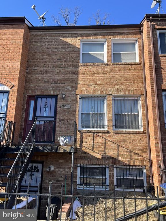 4613 6TH ST SE, Washington, DC 20032