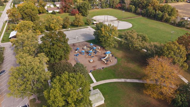 2121 Tupelo Lane, Chesterton, IN 46304