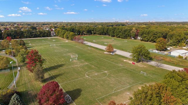 2121 Tupelo Lane, Chesterton, IN 46304