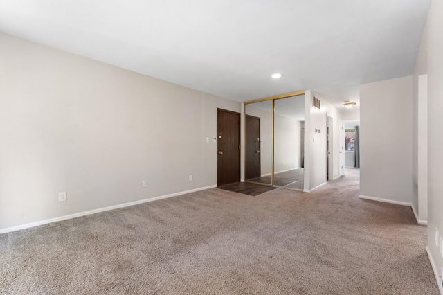 2121 Tupelo Lane, Chesterton, IN 46304