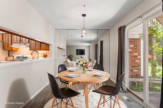 2121 Tupelo Lane, Chesterton, IN 46304