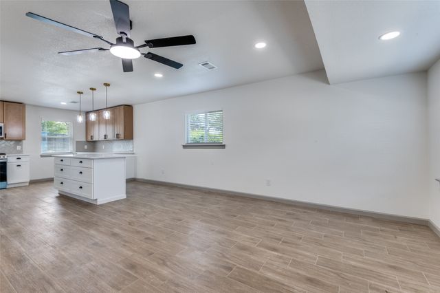 3016 David Lane, Arlington, TX 76013