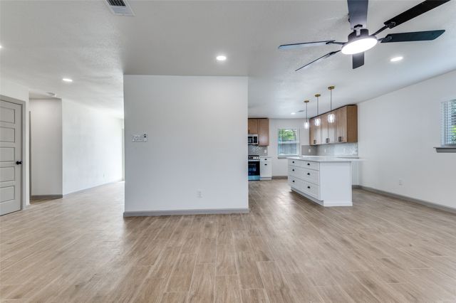 3016 David Lane, Arlington, TX 76013