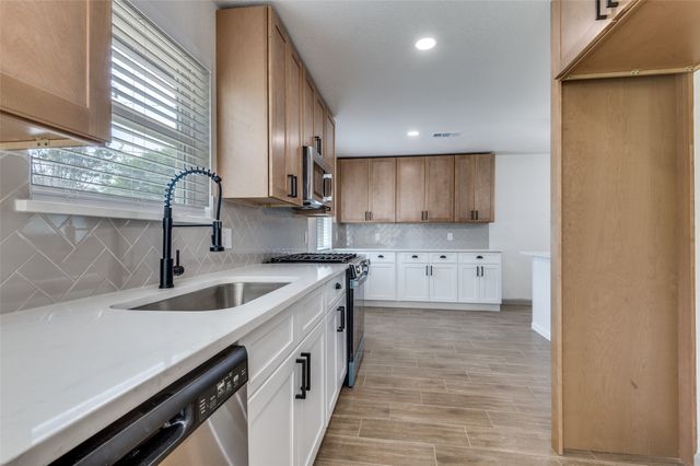 3016 David Lane, Arlington, TX 76013