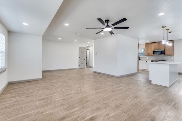 3016 David Lane, Arlington, TX 76013