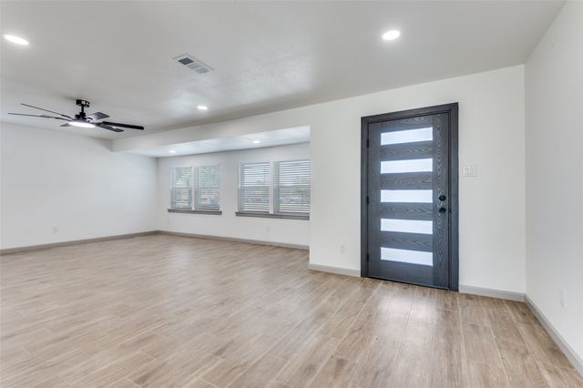 3016 David Lane, Arlington, TX 76013