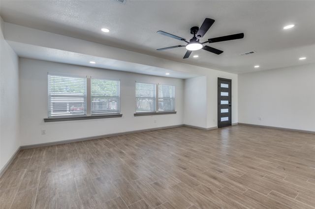 3016 David Lane, Arlington, TX 76013