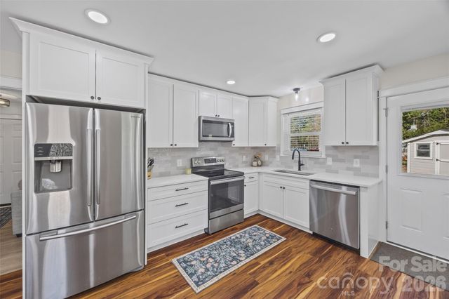 2016 Forest Creek Drive, Rock Hill, SC 29730