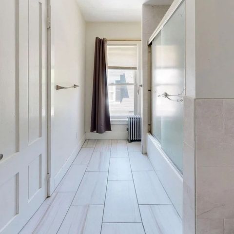 21 Clifton St, Worcester, MA 01610