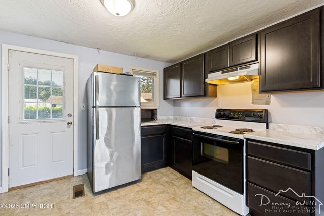 6004 Miley Drive, Anchorage, AK 99504