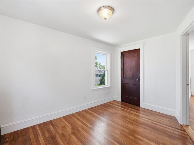 34 Burdette Ave, Framingham, MA 01702