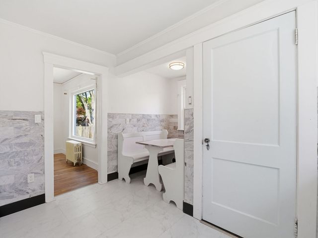34 Burdette Ave, Framingham, MA 01702