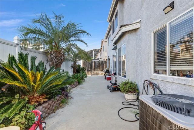 31344 Nichols Lane, Castaic, CA 91384