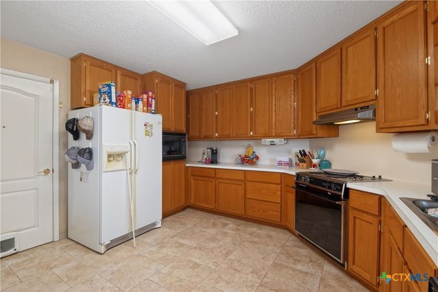 123 E Harbor Drive, Port Lavaca, TX 77979