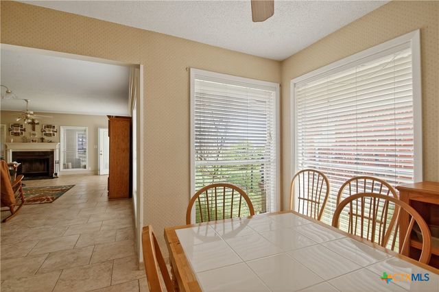 123 E Harbor Drive, Port Lavaca, TX 77979