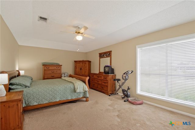 123 E Harbor Drive, Port Lavaca, TX 77979
