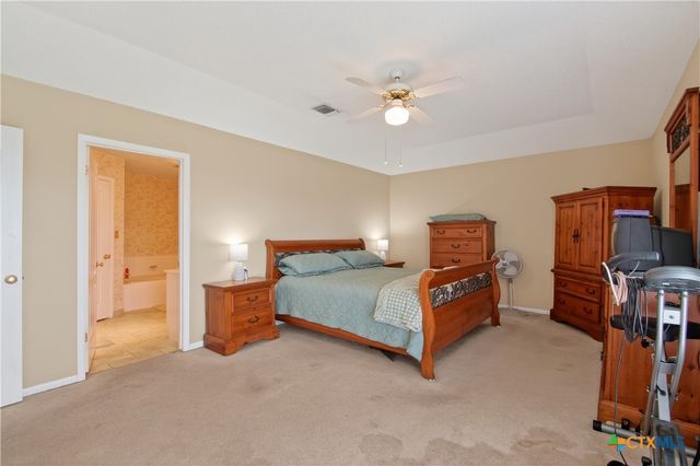 123 E Harbor Drive, Port Lavaca, TX 77979