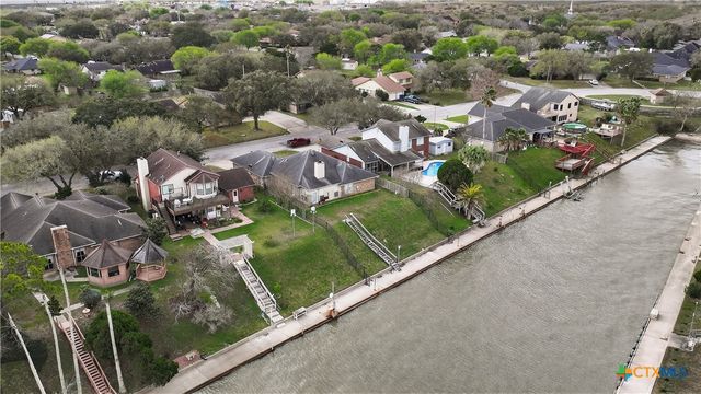 123 E Harbor Drive, Port Lavaca, TX 77979