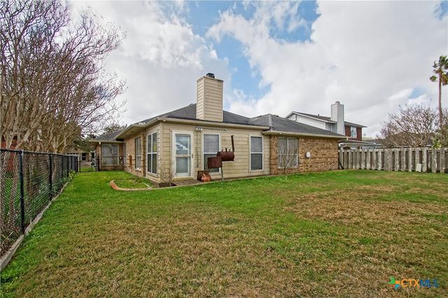 123 E Harbor Drive, Port Lavaca, TX 77979