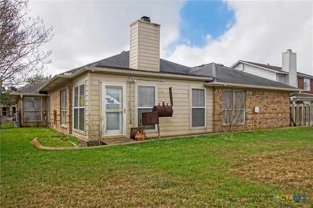 123 E Harbor Drive, Port Lavaca, TX 77979