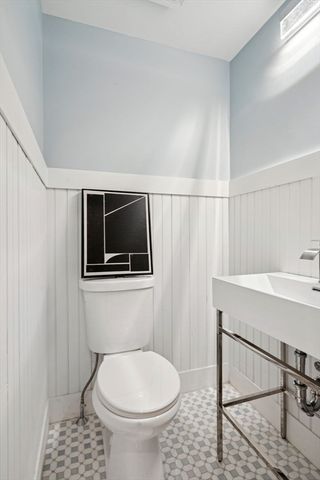 15 Spring Hill Ter, Somerville, MA 02143