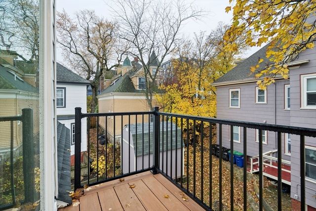 15 Spring Hill Ter, Somerville, MA 02143