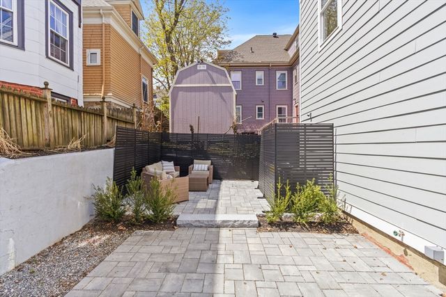 15 Spring Hill Ter, Somerville, MA 02143