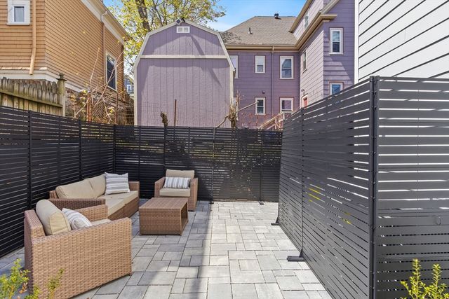 15 Spring Hill Ter, Somerville, MA 02143