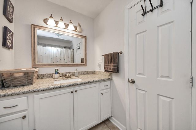 2806 Oak Drive, Dickinson, TX 77539