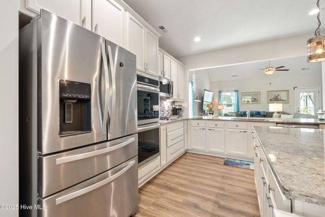 254 E Red Head Circle, Sneads Ferry, NC 28460