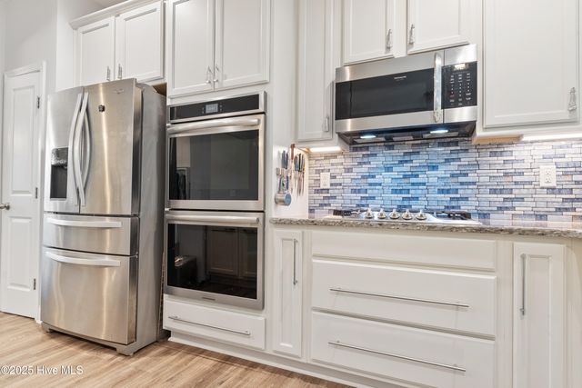 254 E Red Head Circle, Sneads Ferry, NC 28460