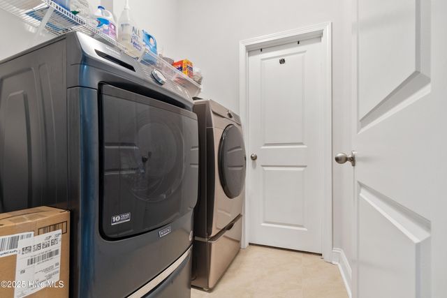 254 E Red Head Circle, Sneads Ferry, NC 28460