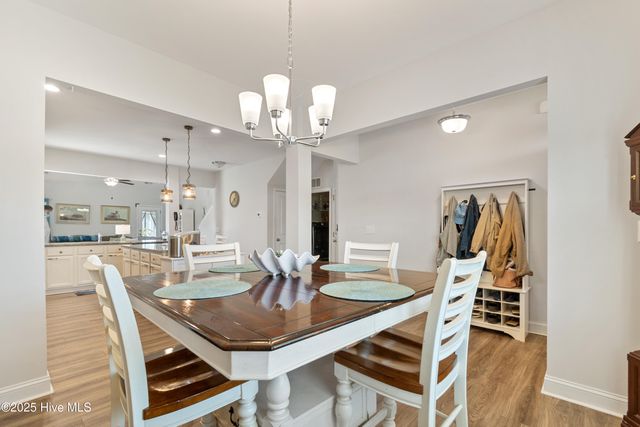 254 E Red Head Circle, Sneads Ferry, NC 28460