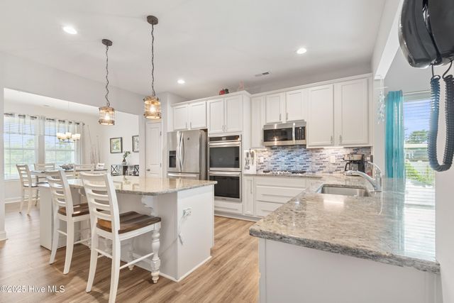 254 E Red Head Circle, Sneads Ferry, NC 28460