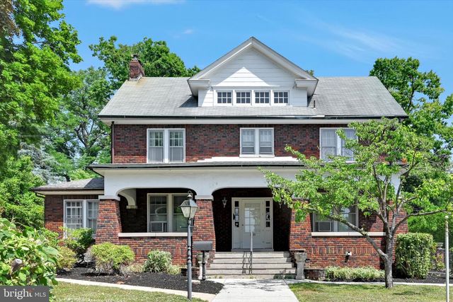 1920 MARKET ST, Camp Hill, PA 17011