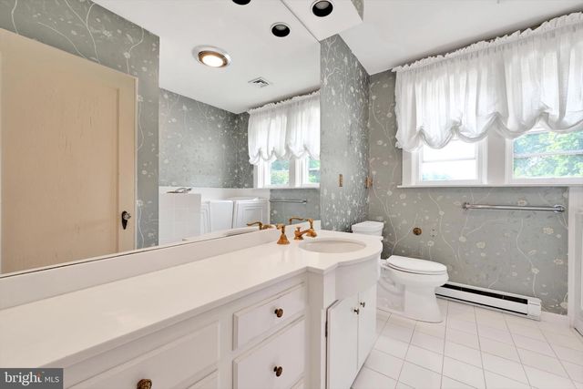 1920 MARKET ST, Camp Hill, PA 17011