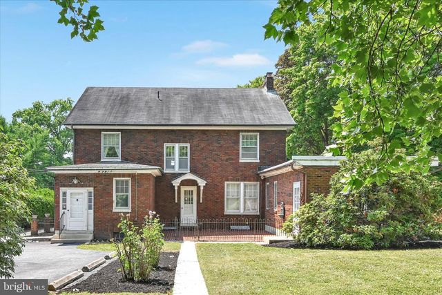 1920 MARKET ST, Camp Hill, PA 17011