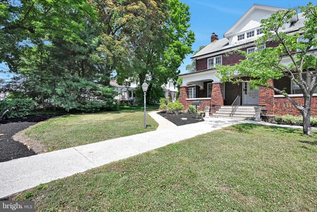 1920 MARKET ST, Camp Hill, PA 17011