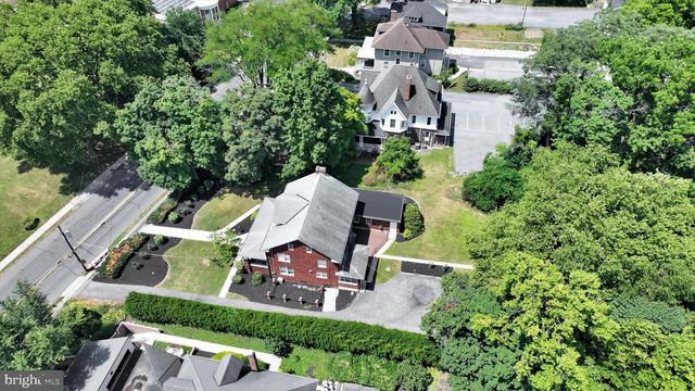 1920 MARKET ST, Camp Hill, PA 17011