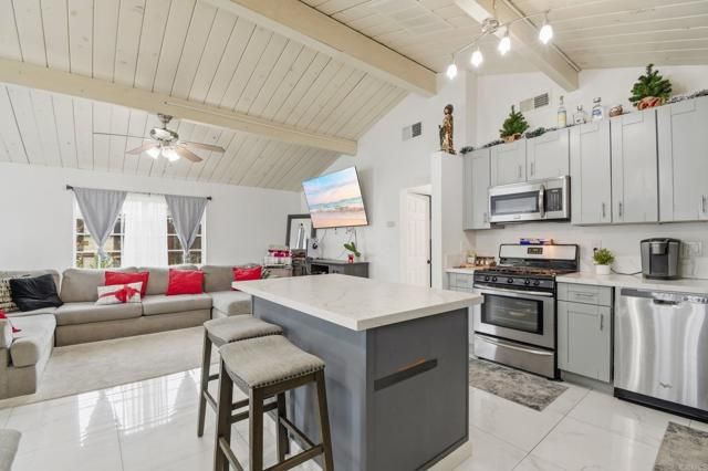 433 E Washington Avenue, El Cajon, CA 92020