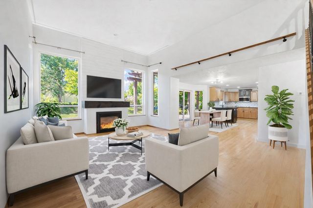 17817 E Galaxy Ct, Greenacres, WA 99016