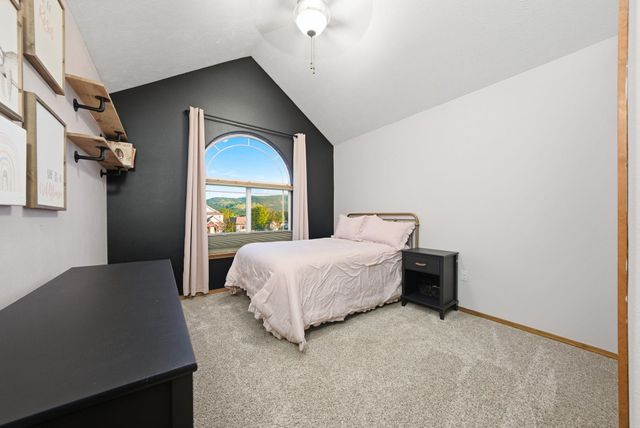 17817 E Galaxy Ct, Greenacres, WA 99016