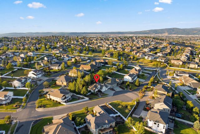 17817 E Galaxy Ct, Greenacres, WA 99016