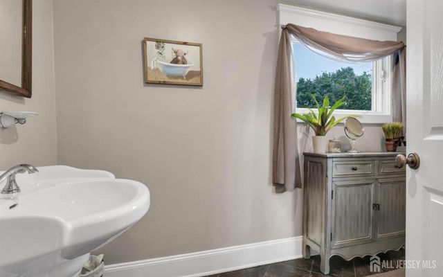 11 Golf Street, West Long Branch, NJ 07764