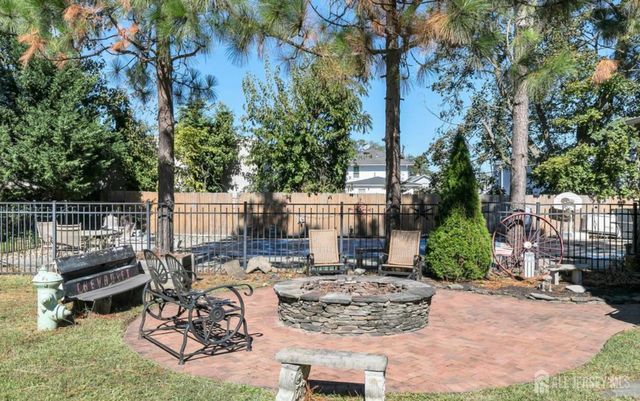 11 Golf Street, West Long Branch, NJ 07764