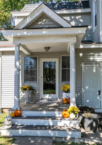 11 Golf Street, West Long Branch, NJ 07764
