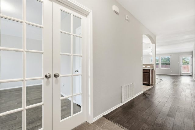 652 Lincoln Avenue, Lavon, TX 75166