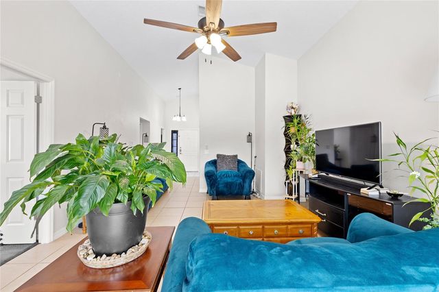 508 HILLCREST DRIVE, Davenport, FL 33897