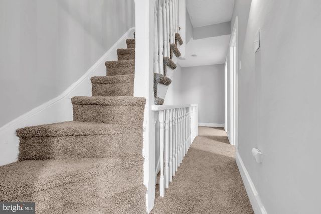 235 N WILLOW AVE, Gloucester City, NJ 08030